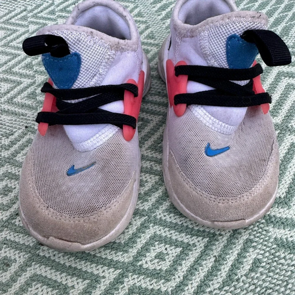 Size7c - Nike BQ4004-101 React Presto Wht Hyper Pink Photo Blue‎ Toddler
